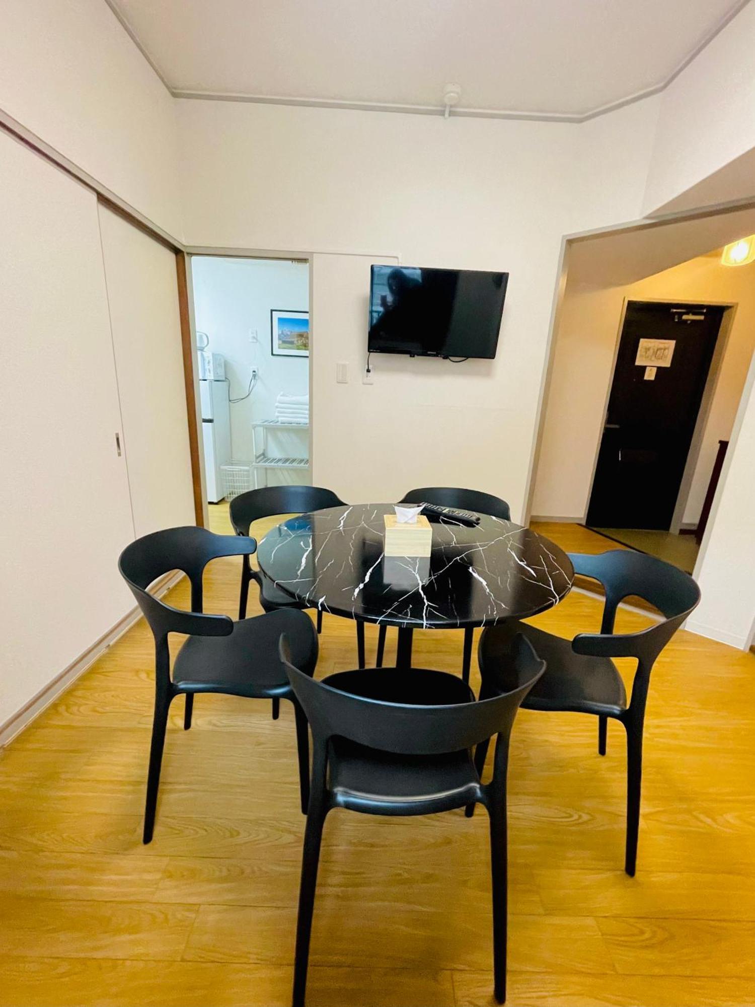 嵐 難波西 民宿 Bed And Breakfast Osaka Habitación foto